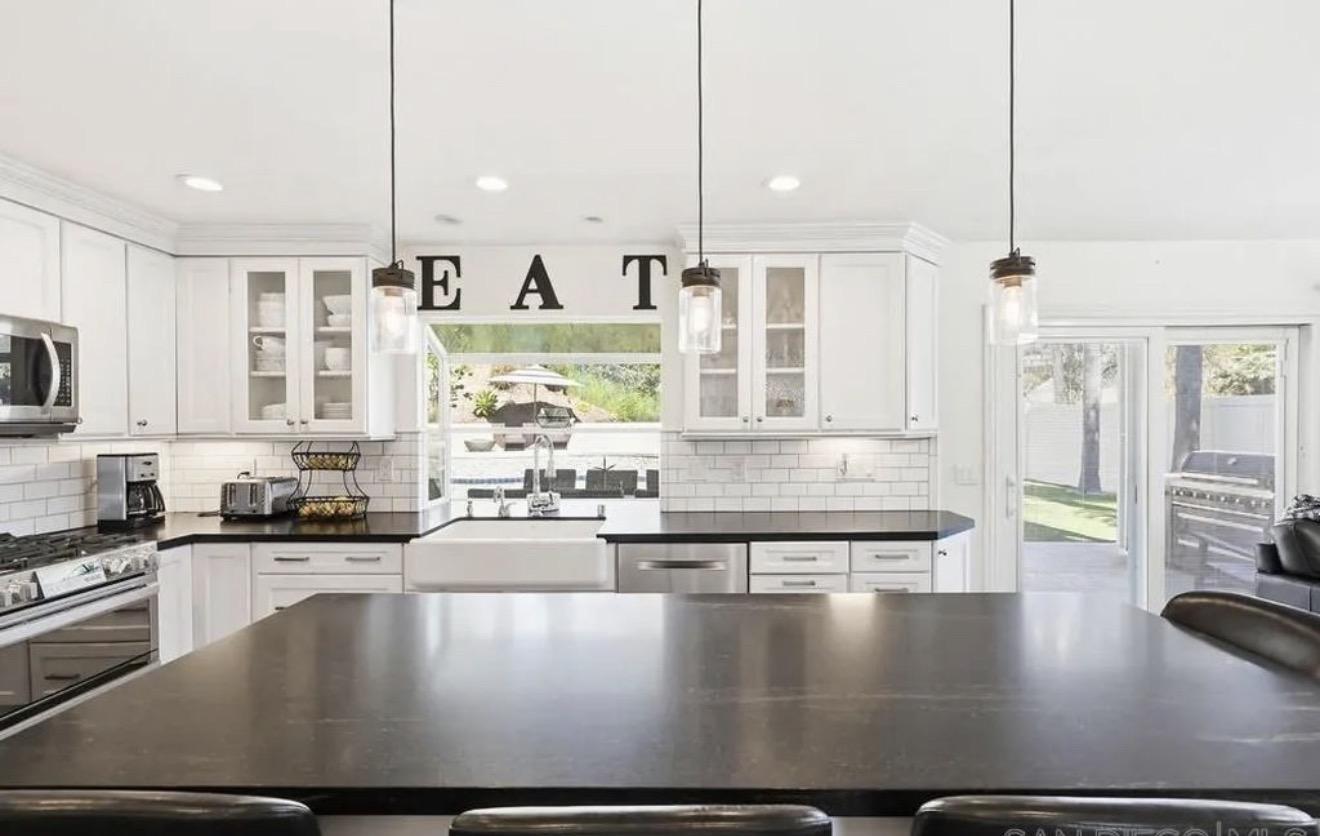 4211 Cartulina Rd, San Diego, CA 92124