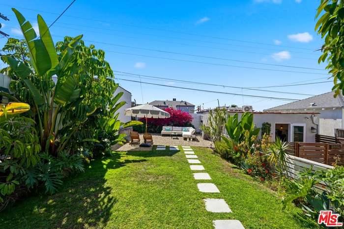 1843 S Highland Ave, Los Angeles, CA 90019