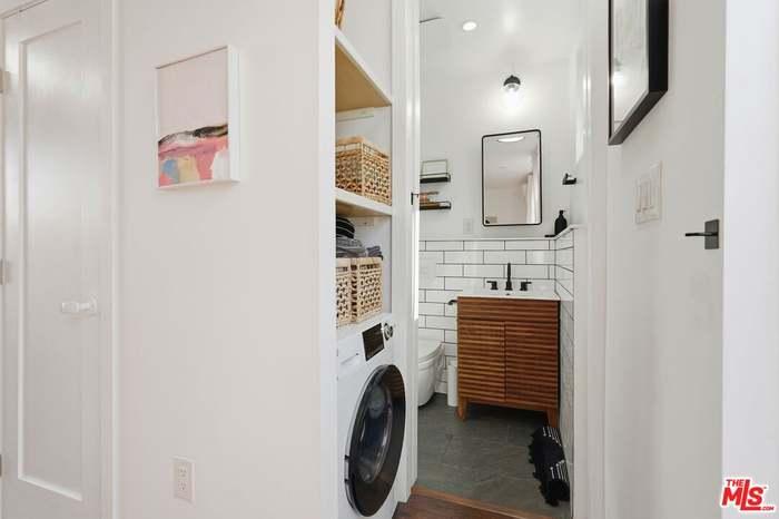 1843 S Highland Ave, Los Angeles, CA 90019