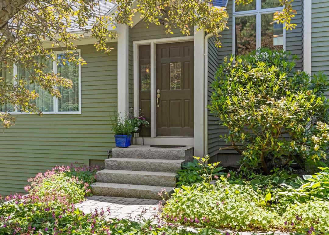 55 Higgins Lane, South Portland, ME 04106