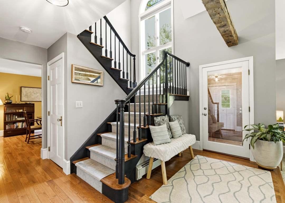 55 Higgins Lane, South Portland, ME 04106