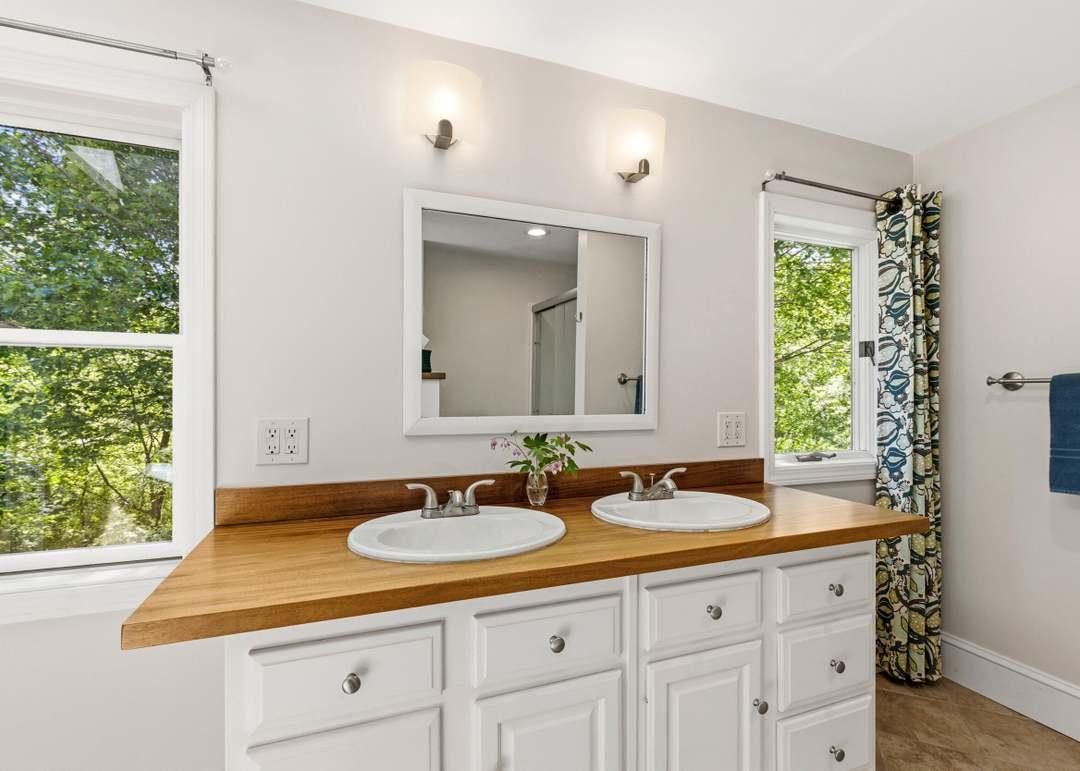 55 Higgins Lane, South Portland, ME 04106
