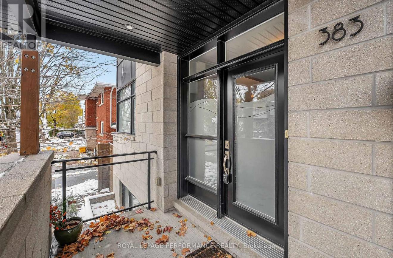 383 PRINCETON AVENUE Ottawa, Ontario K2A4E1