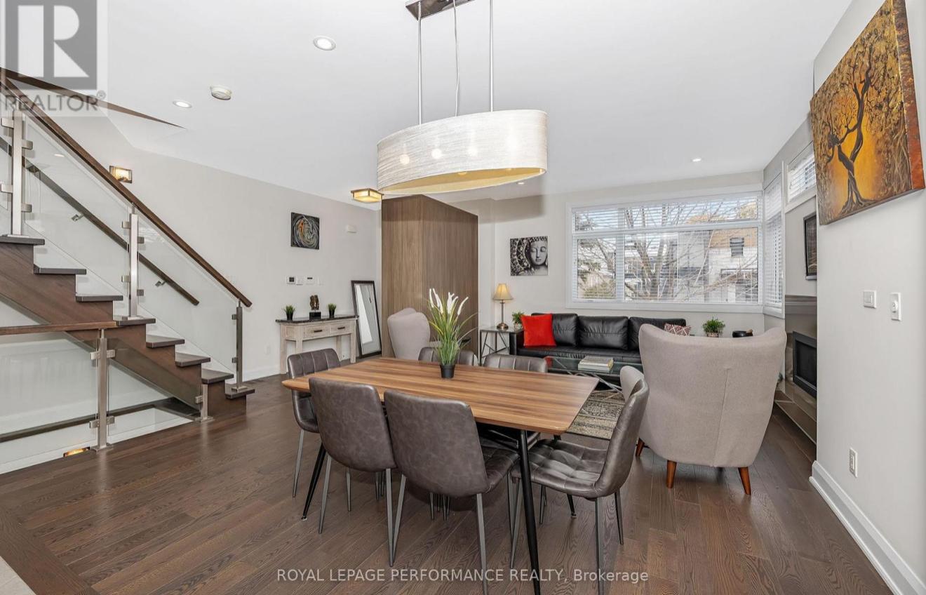 383 PRINCETON AVENUE Ottawa, Ontario K2A4E1