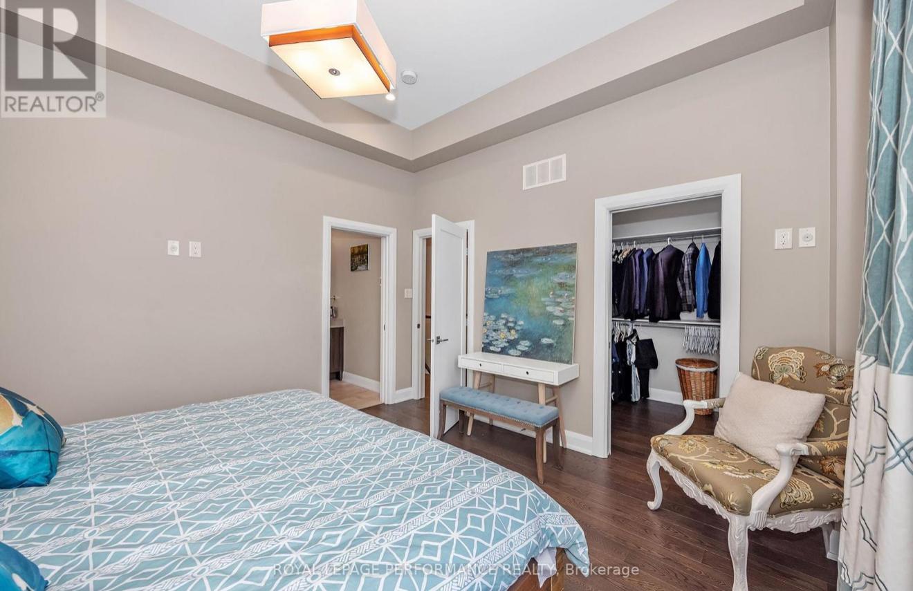 383 PRINCETON AVENUE Ottawa, Ontario K2A4E1