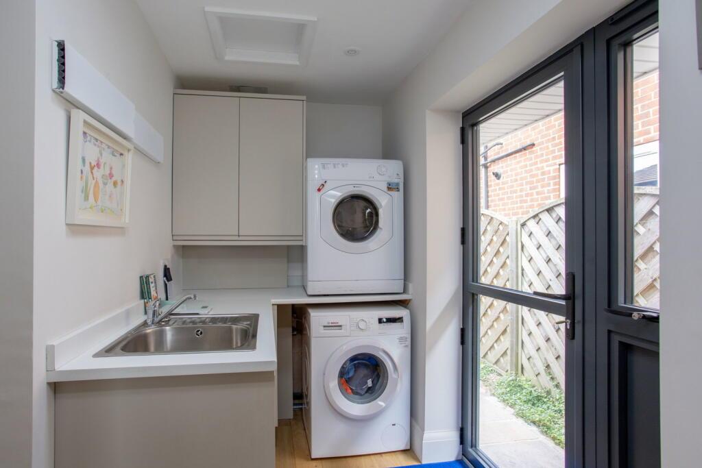 Westlands Grove, York, YO31 1EG