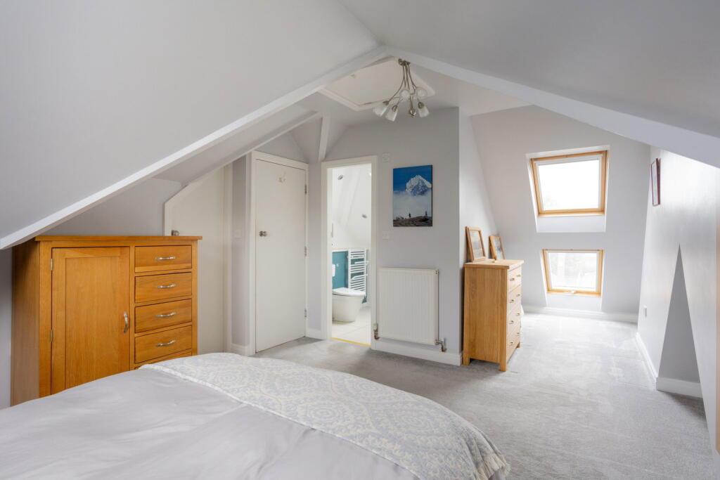 Westlands Grove, York, YO31 1EG